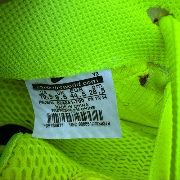 Nike Air Foamposite Pro 'Volt' 2021 Size 10.5 - Picture 13 of 13